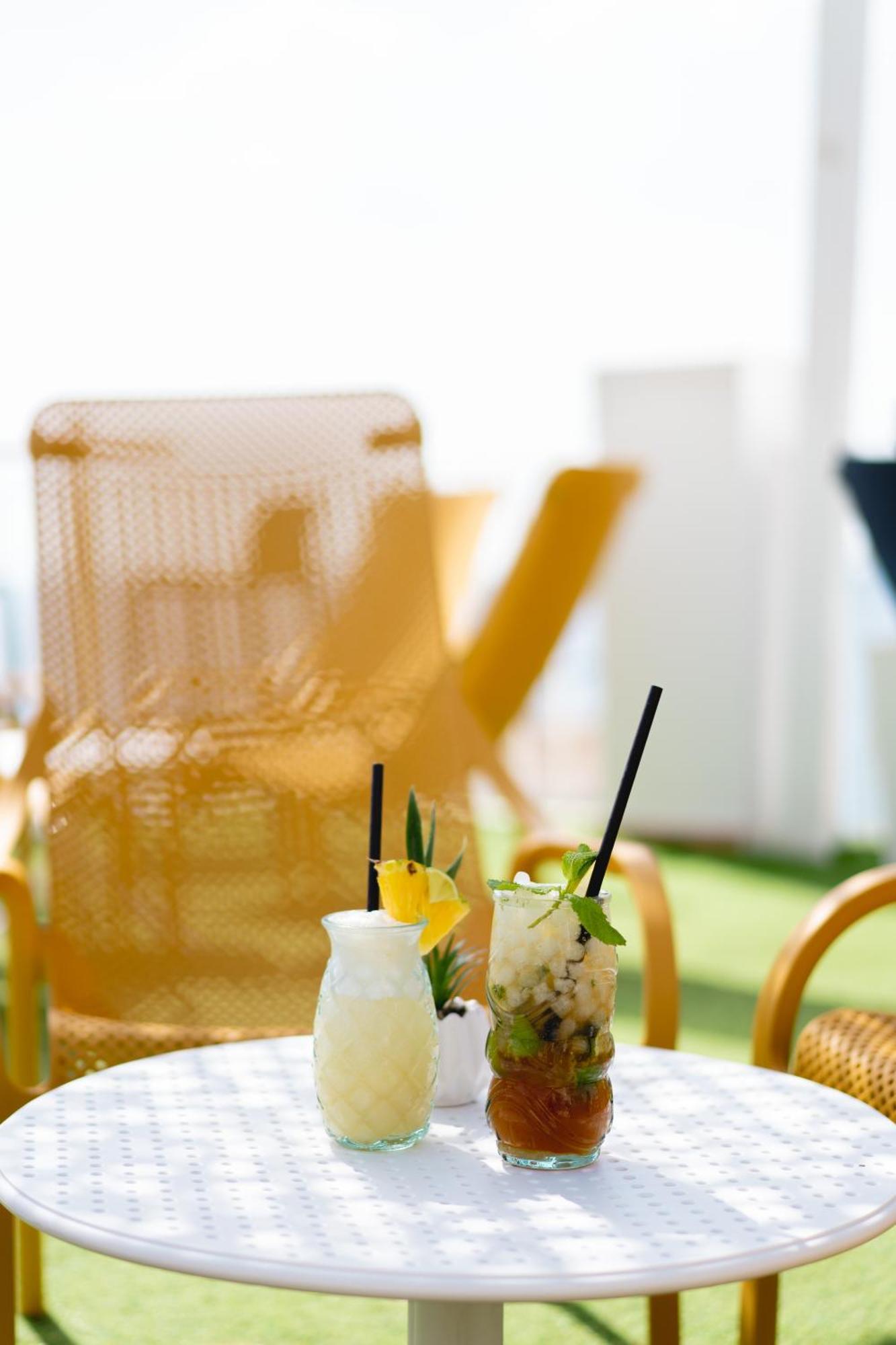 Hotel Queens - Adults Only Benidorm Ngoại thất bức ảnh