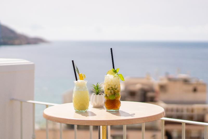 Hotel Queens - Adults Only Benidorm Ngoại thất bức ảnh